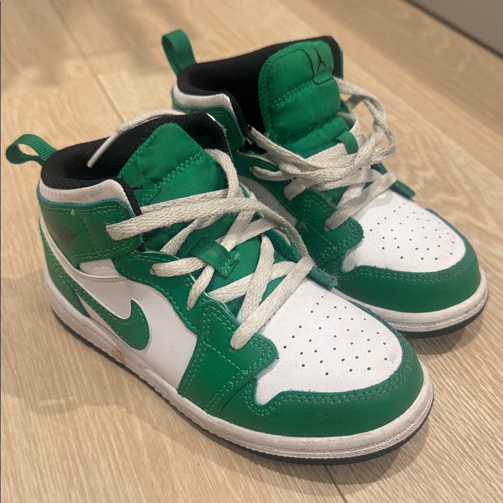 Nike Jordan 1 mid toddler size 10c lucky green